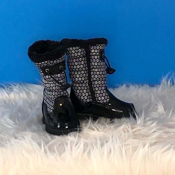girls snow boots size 5